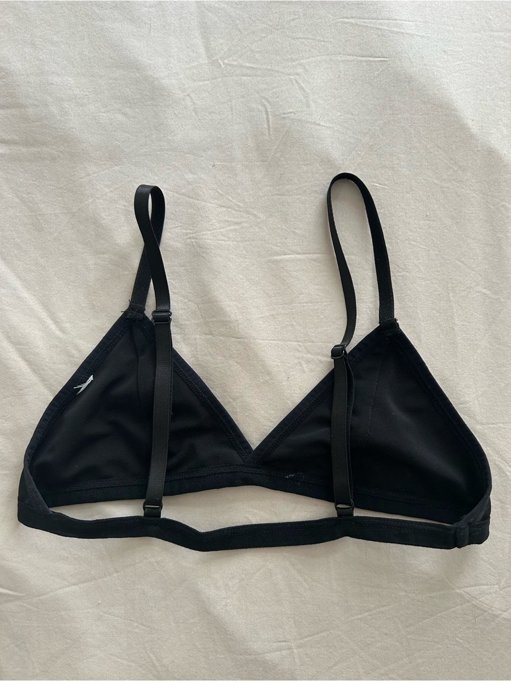 Dainty strappy black triangle bralette - Picture 2 of 3